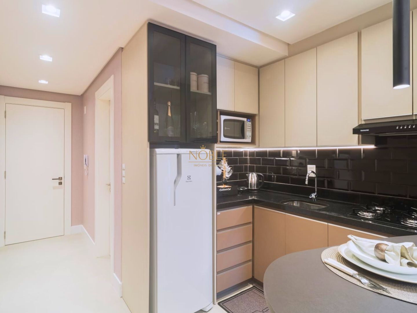 Apartamento com 31m², 1 dormitório, 1 vaga no Fratello em Torres para Comprar