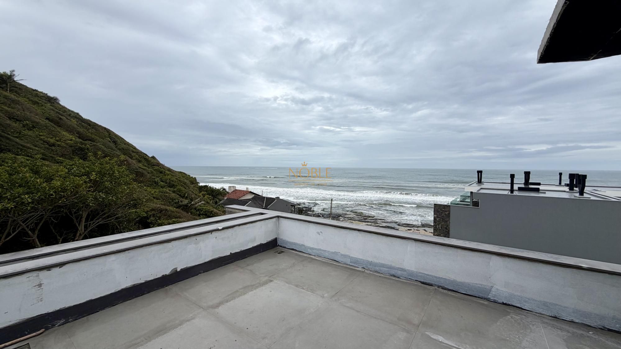 Apartamento à Venda com 3 quartos, 118m²