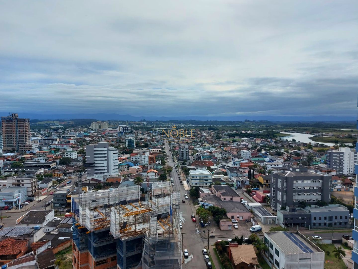 Apartamento com 88m², 2 dormitórios, 2 suítes, 2 vagas no Urban em Torres para Comprar