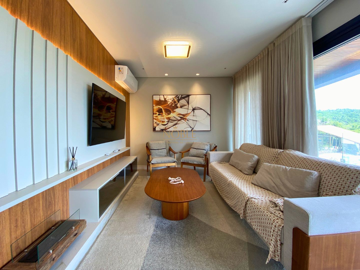 Apartamento com 99m², 3 dormitórios, 1 suíte, 2 vagas no Essenza em Torres para Comprar