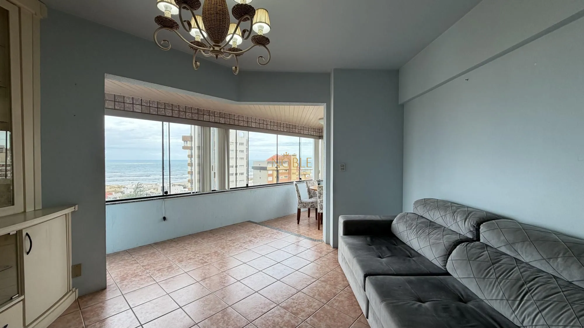 Apartamento com 98m², 3 dormitórios, 1 suíte, 3 vagas no Metropolitan em Torres para Comprar