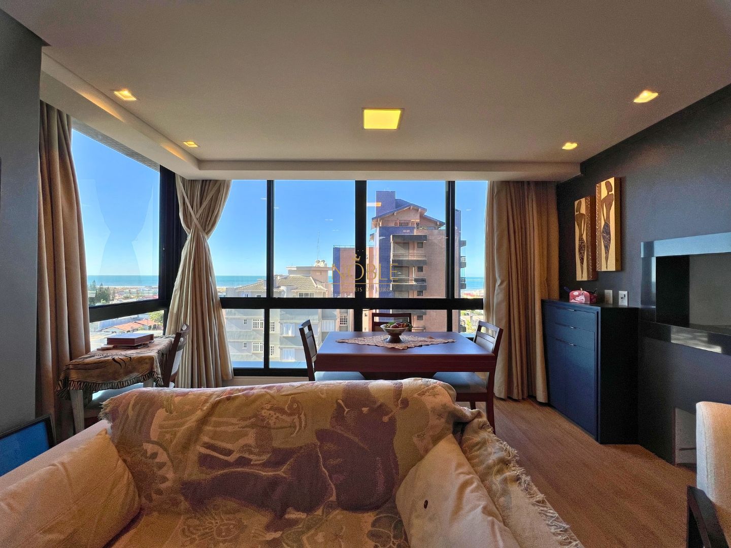 Apartamento com 82m², 2 dormitórios, 1 suíte, 1 vaga no Verano em Torres para Comprar