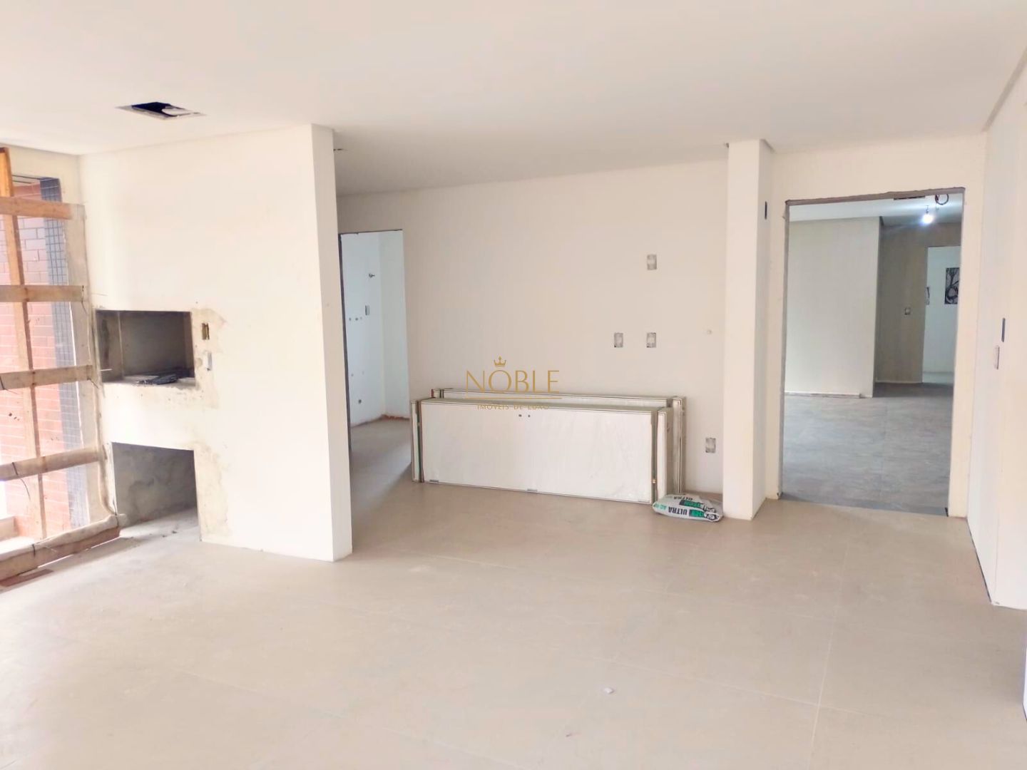 Apartamento com 111m², 3 dormitórios, 3 suítes, 2 vagas no Urban em Torres para Comprar