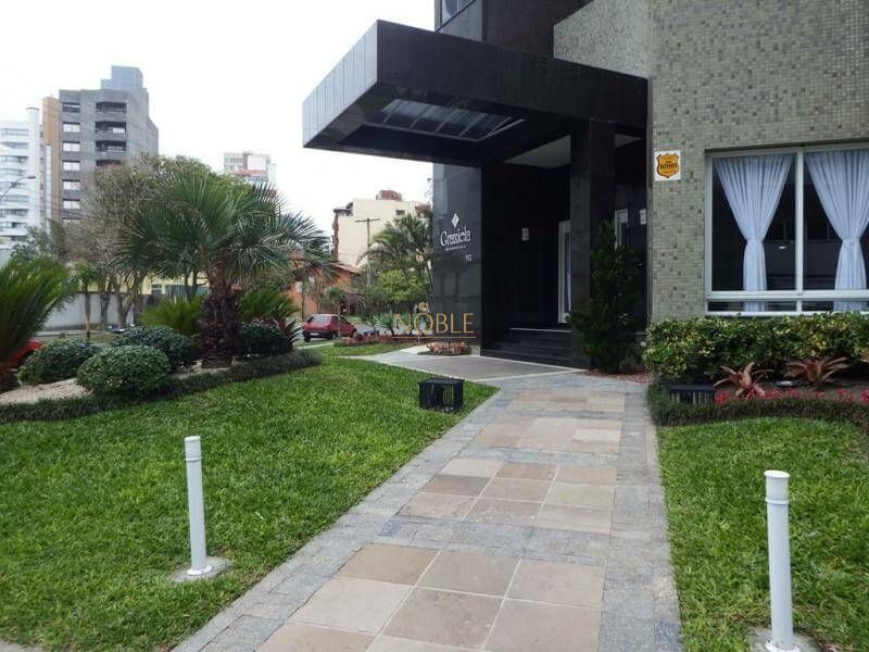 Apartamento com 249m², 4 dormitórios, 4 suítes, 3 vagas no Graziela em Torres para Comprar