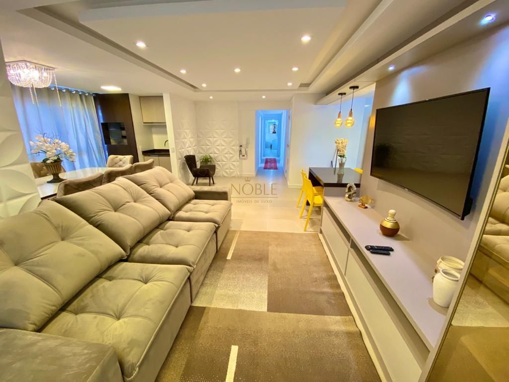 Apartamento com 109m², 3 dormitórios, 1 suíte, 2 vagas no San Pietro em Torres para Comprar