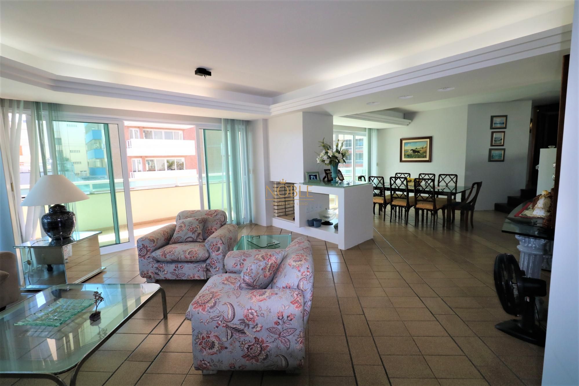 Apartamento com 263m², 4 dormitórios, 4 suítes, 4 vagas no Neptuno em Torres para Comprar