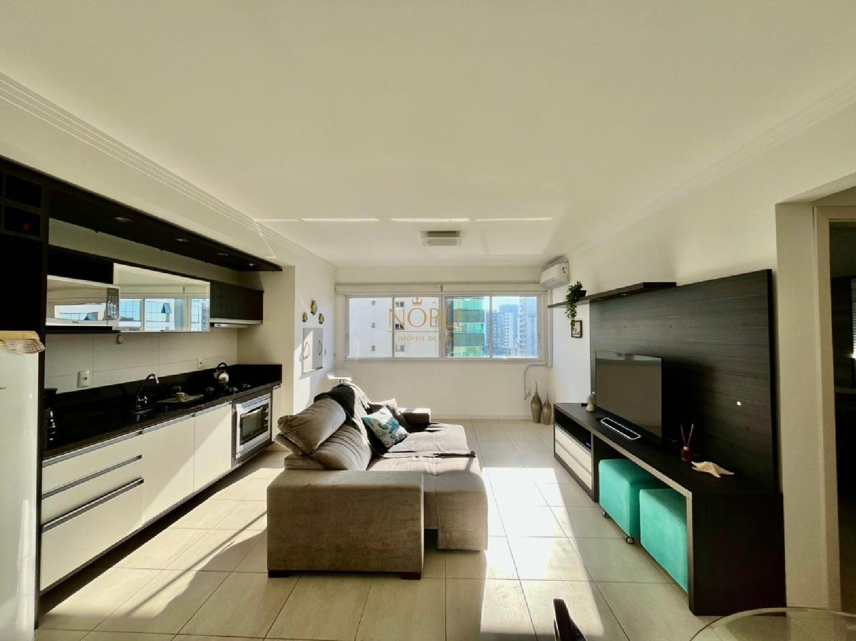 Apartamento com 78m², 2 dormitórios, 1 suíte, 1 vaga no Rosenda em Torres para Comprar