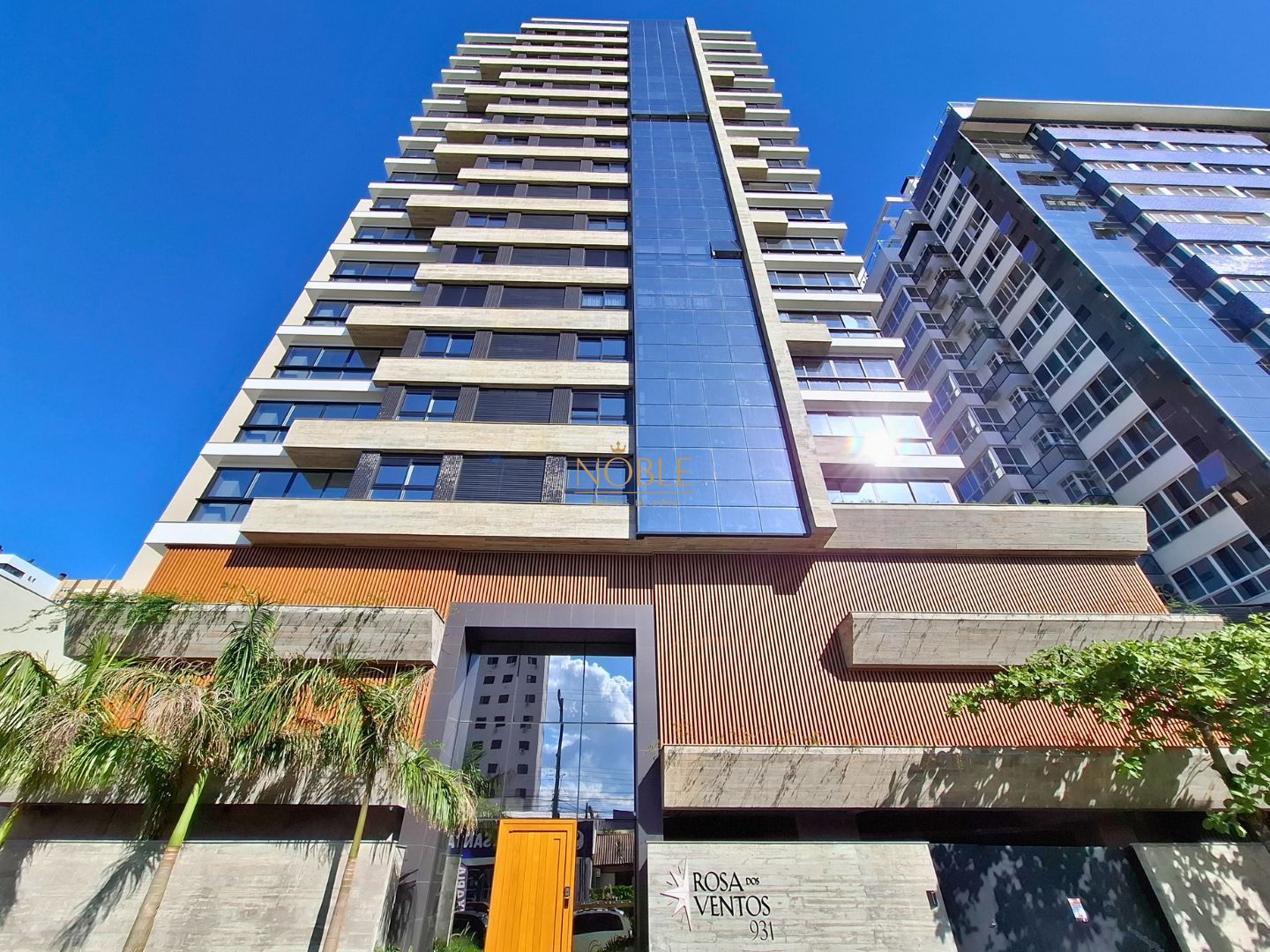 Apartamento com 78m², 2 dormitórios, 2 suítes, 1 vaga no Rosa dos Ventos em Torres para Comprar