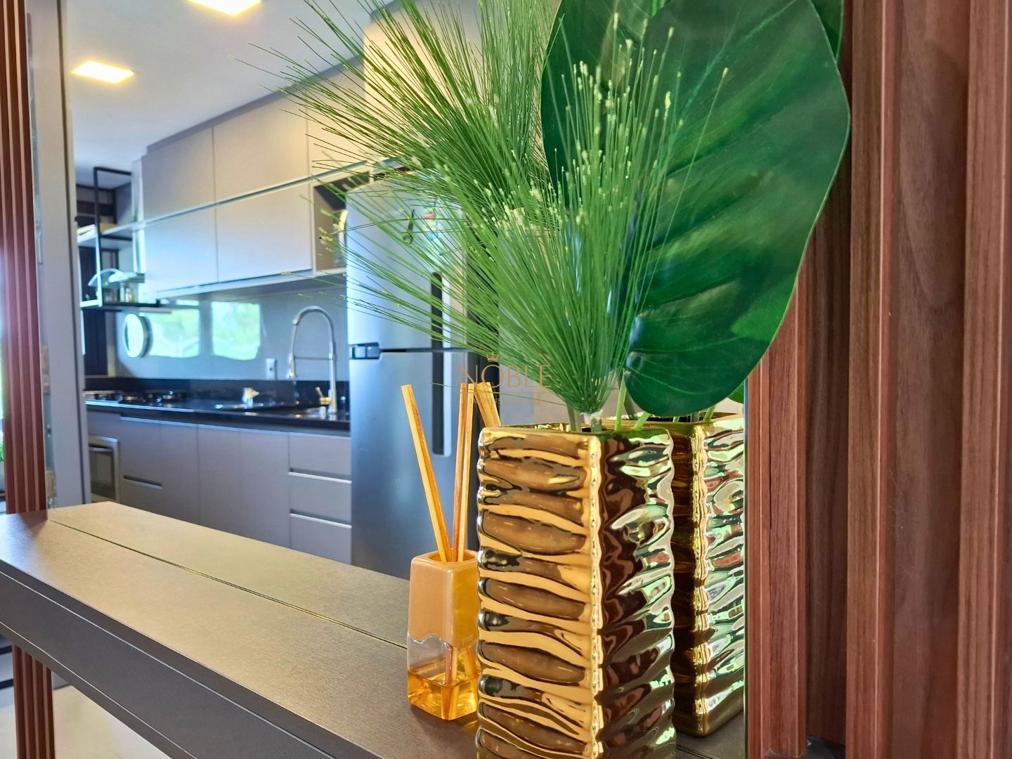 Apartamento com 106m², 3 dormitórios, 1 suíte, 2 vagas no Essenza em Torres para Comprar