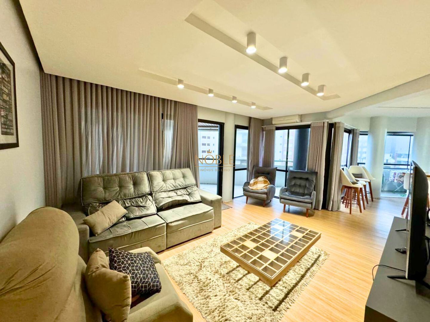 Apartamento com 125m², 3 dormitórios, 1 suíte, 1 vaga no Medina em Torres para Comprar