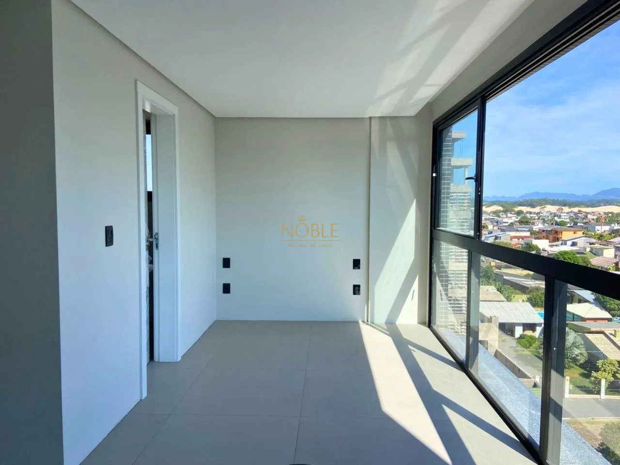 Apartamento com 33m², 1 dormitório, 1 vaga no Majestic Residencial em Torres para Comprar