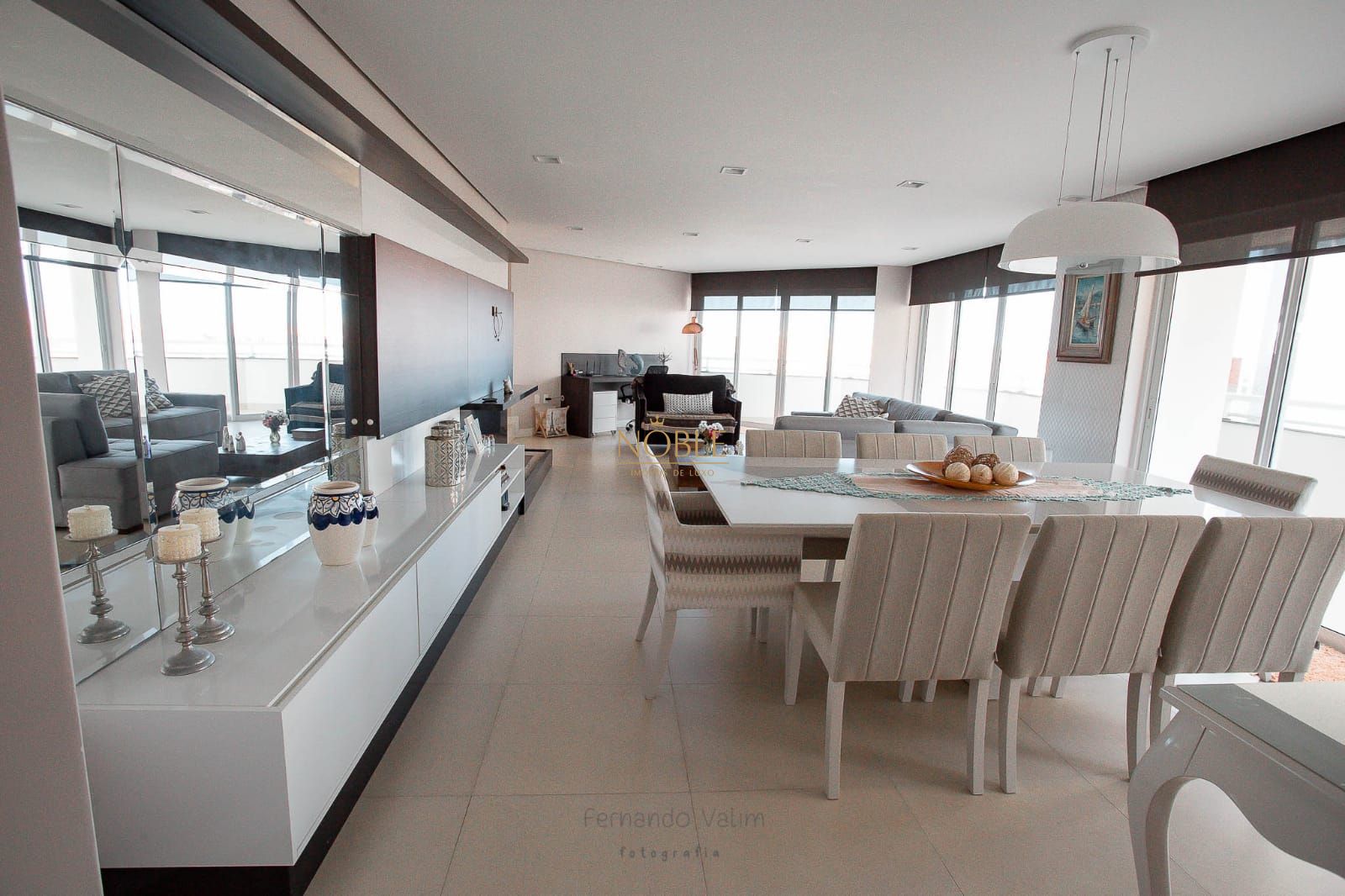 Apartamento com 263m², 4 dormitórios, 4 suítes, 4 vagas no Neptuno em Torres para Comprar