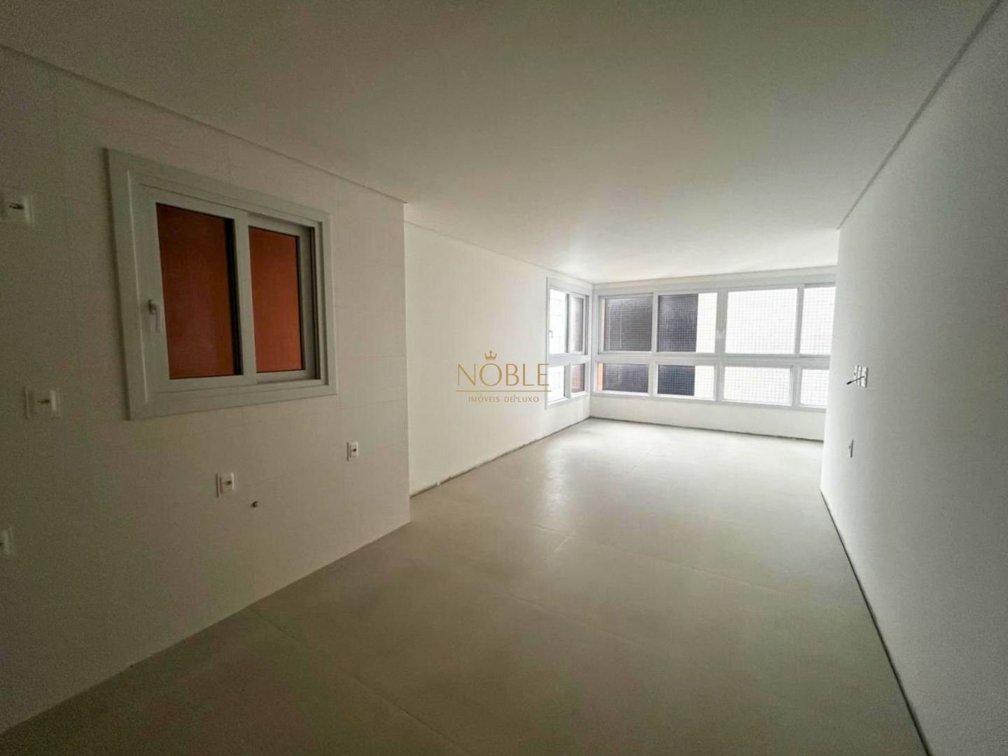 Apartamento com 49m², 2 dormitórios, 1 suíte, 1 vaga no Giardino em Torres para Comprar