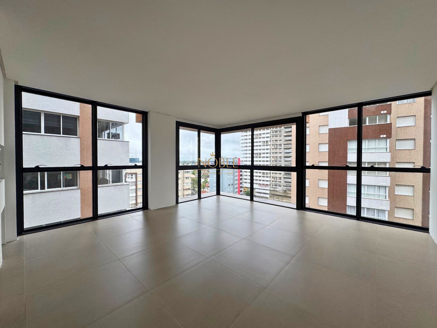 Apartamento com 97m², 2 dormitórios, 2 suítes, 1 vaga no Origem em Torres para Comprar