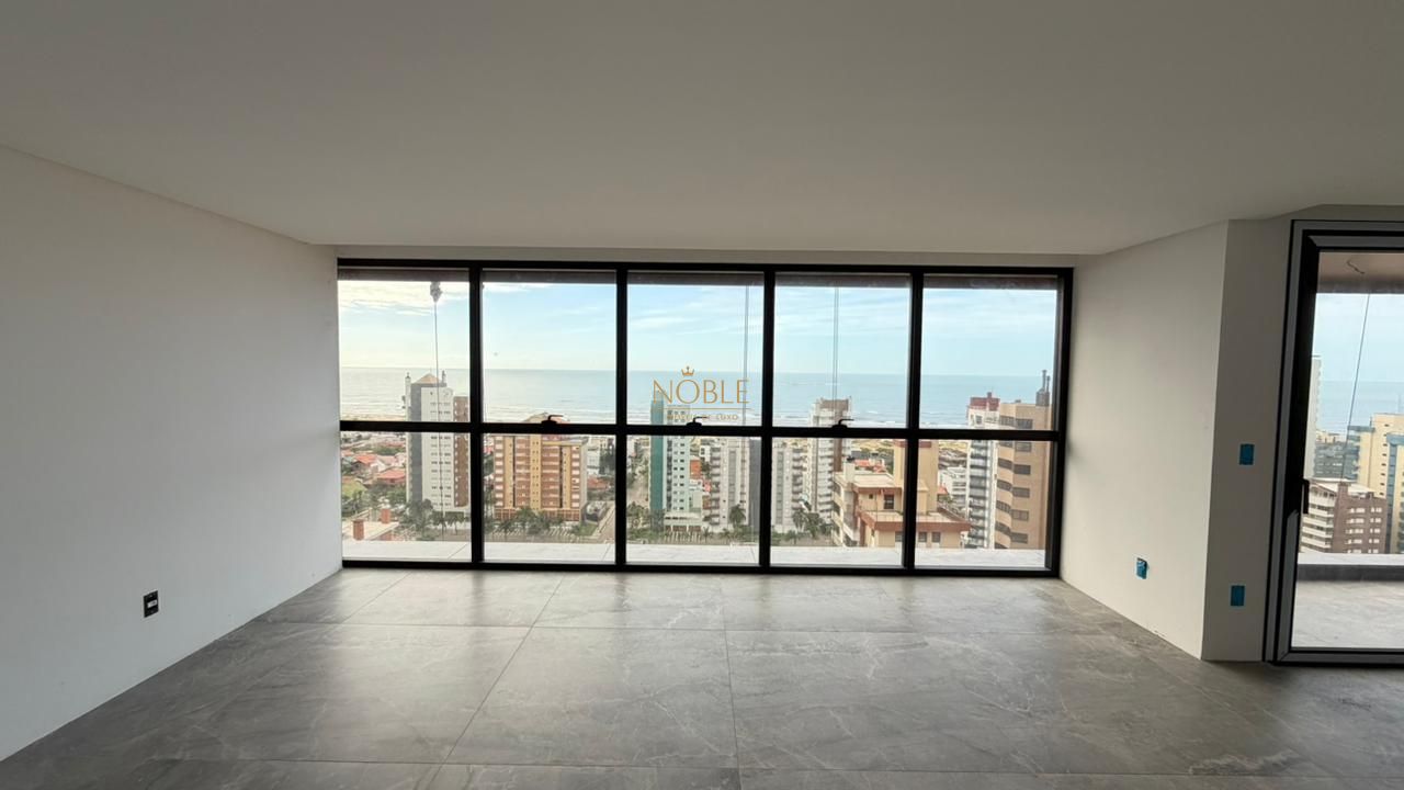 Apartamento com 165m², 3 dormitórios, 3 suítes, 3 vagas no Vanguard em Torres para Comprar