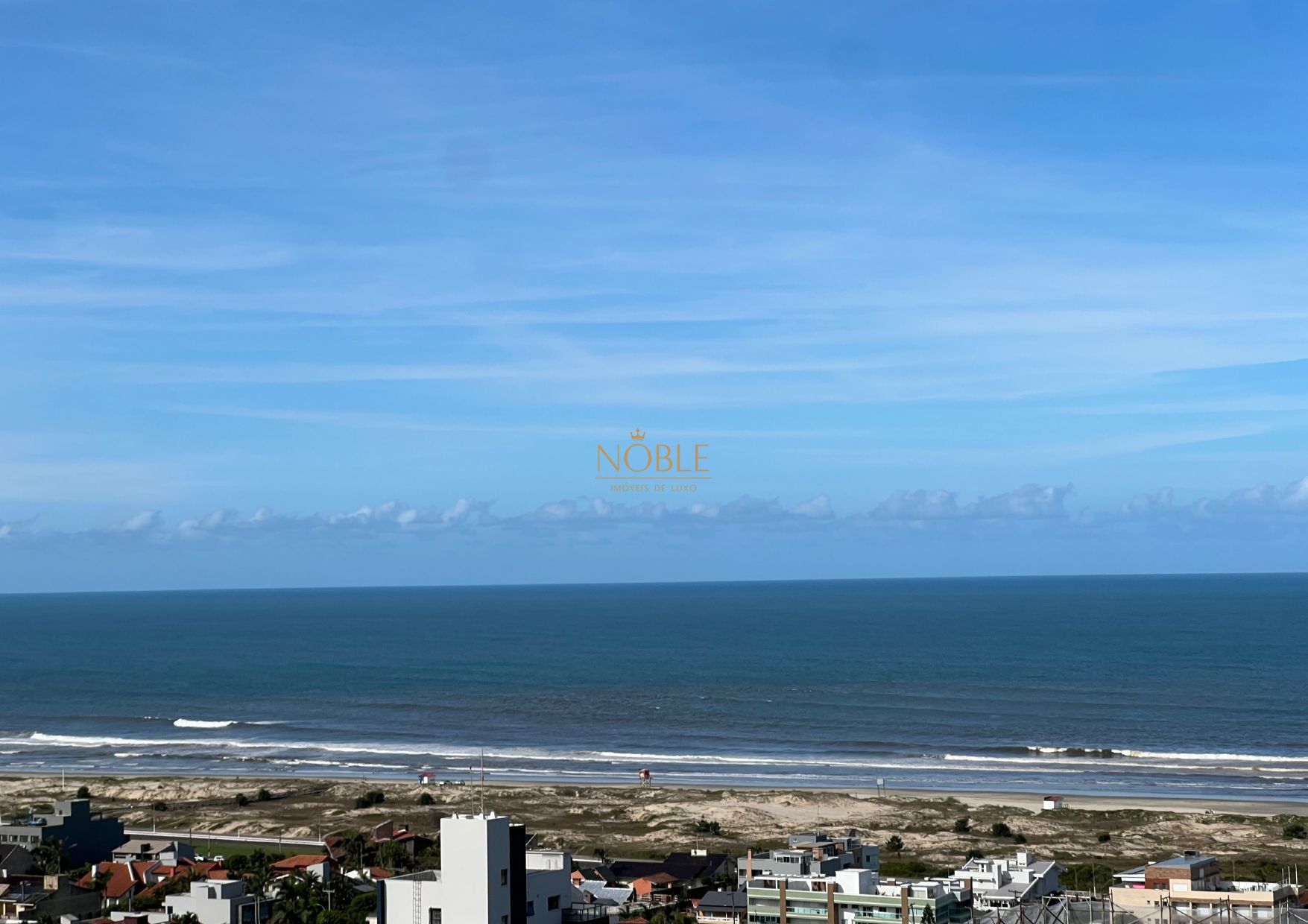 Apartamento com 113m², 3 dormitórios, 3 suítes, 2 vagas no Mirage em Torres para Comprar