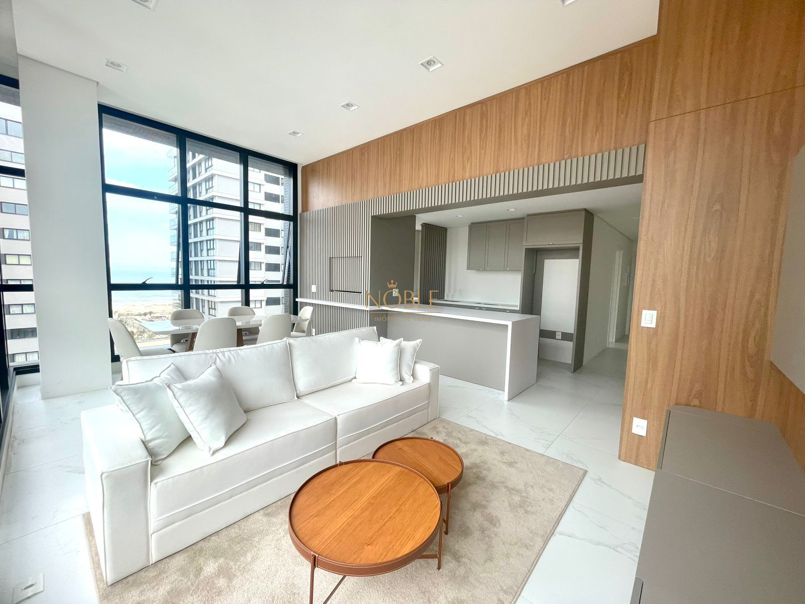 Apartamento com 88m², 2 dormitórios, 1 suíte, 2 vagas no LONDON em Torres para Comprar