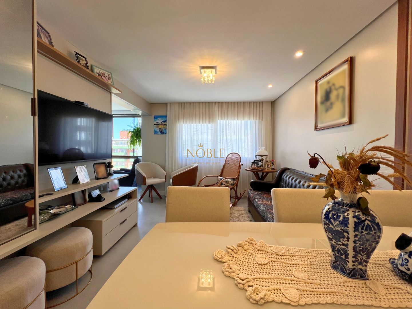 Apartamento com 98m², 3 dormitórios, 1 suíte, 1 vaga no Mar de Flores em Torres para Comprar