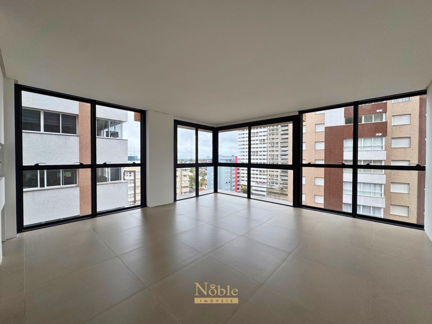 Apartamento com 97m², 2 dormitórios, 2 suítes, 1 vaga no Origem em Torres para Comprar