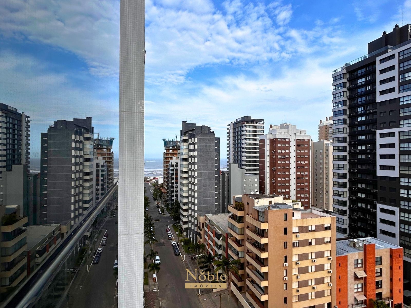 Apartamento com 110m², 3 dormitórios, 1 suíte, 1 vaga no Montalcino em Torres para Comprar