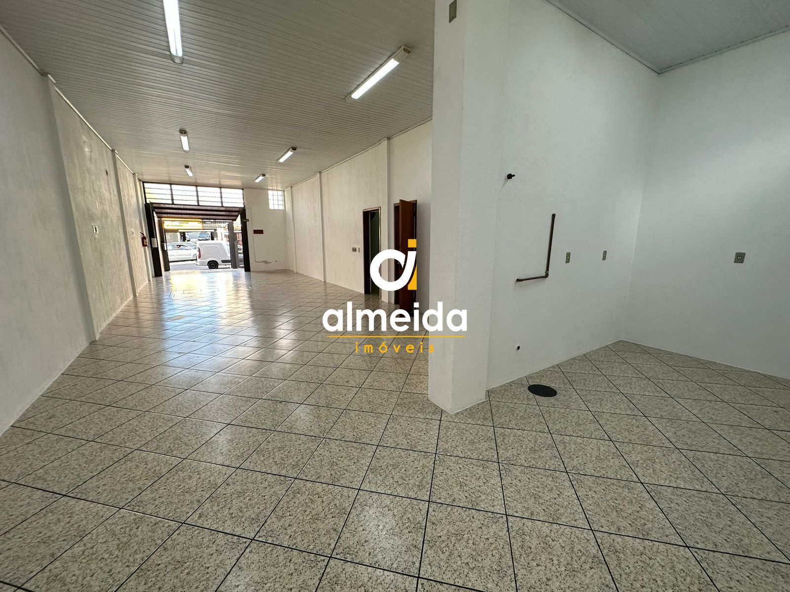 Conjunto Comercial-Sala para alugar com 1 quarto, 99m² - Foto 18