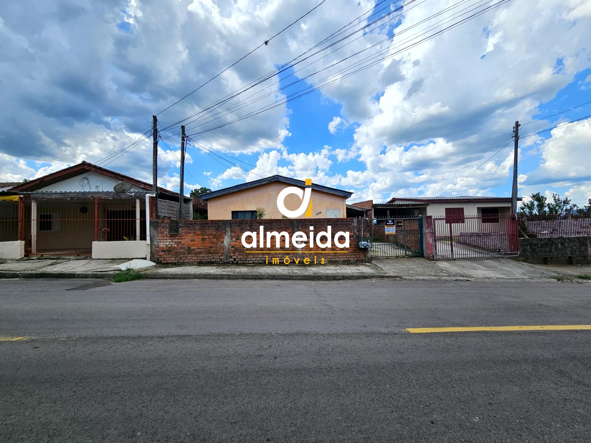 Casa para alugar  no Camobi - Santa Maria, RS. Imóveis