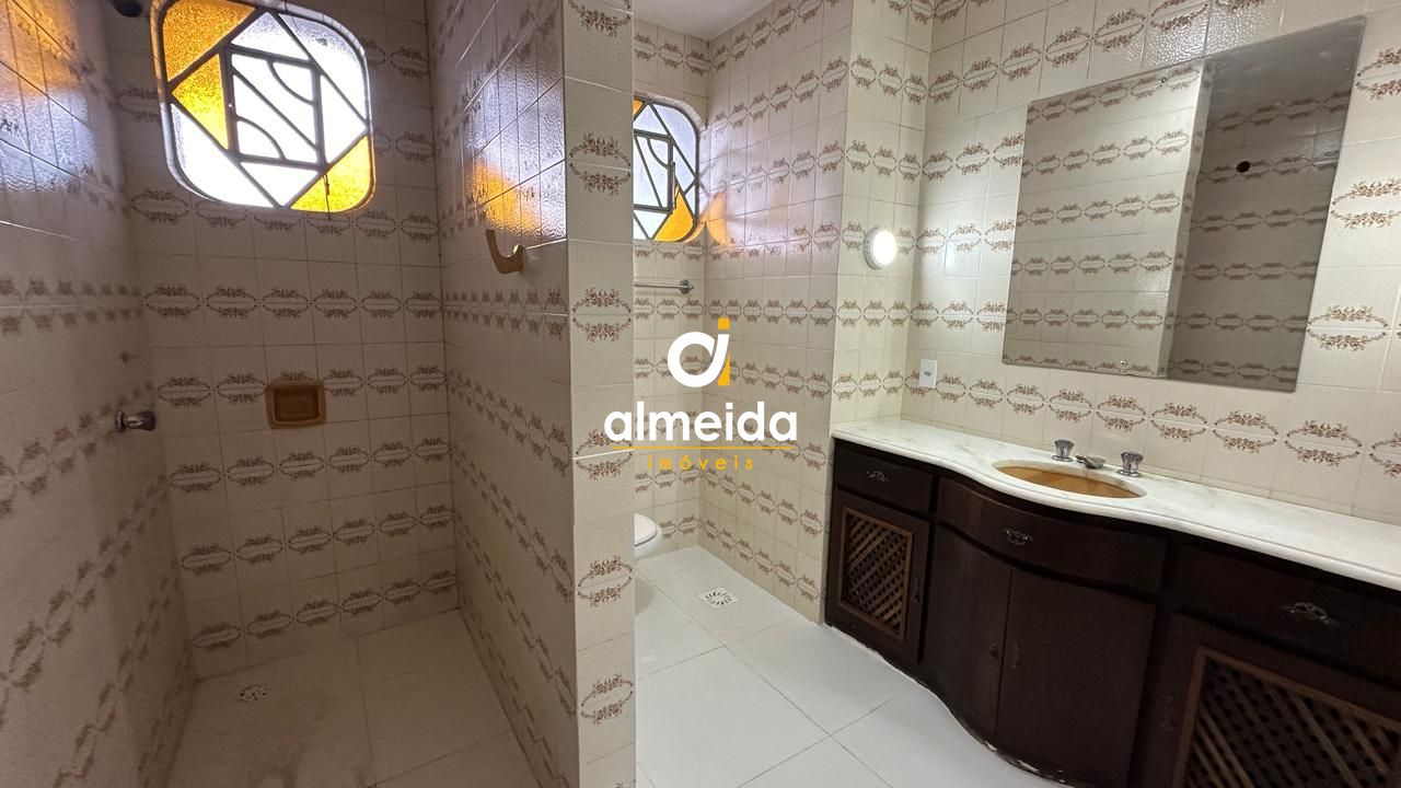 Casa à venda e aluguel com 3 quartos, 200m² - Foto 19