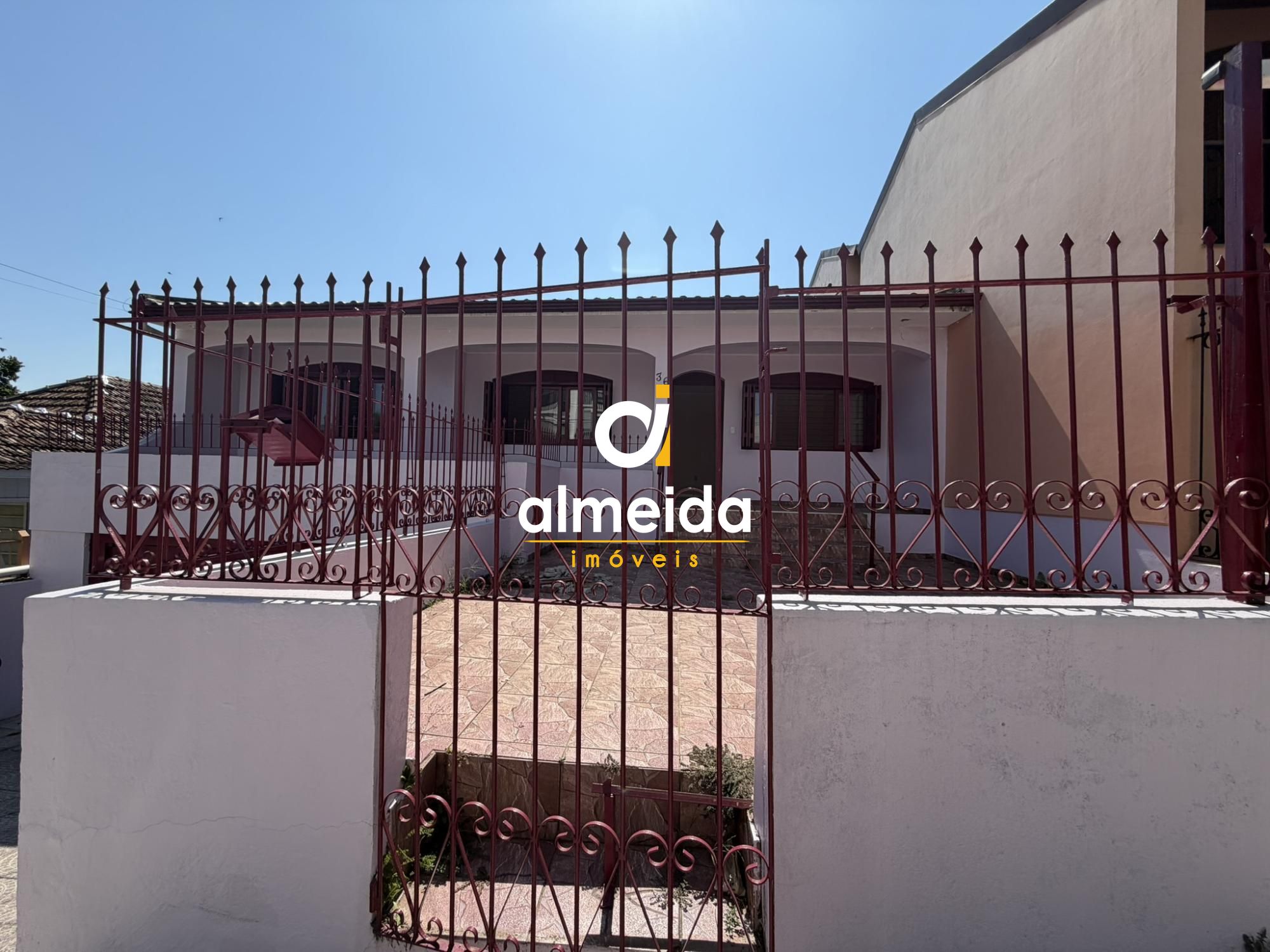 Excelente casa comercial no b. Nossa sra de lourdes.