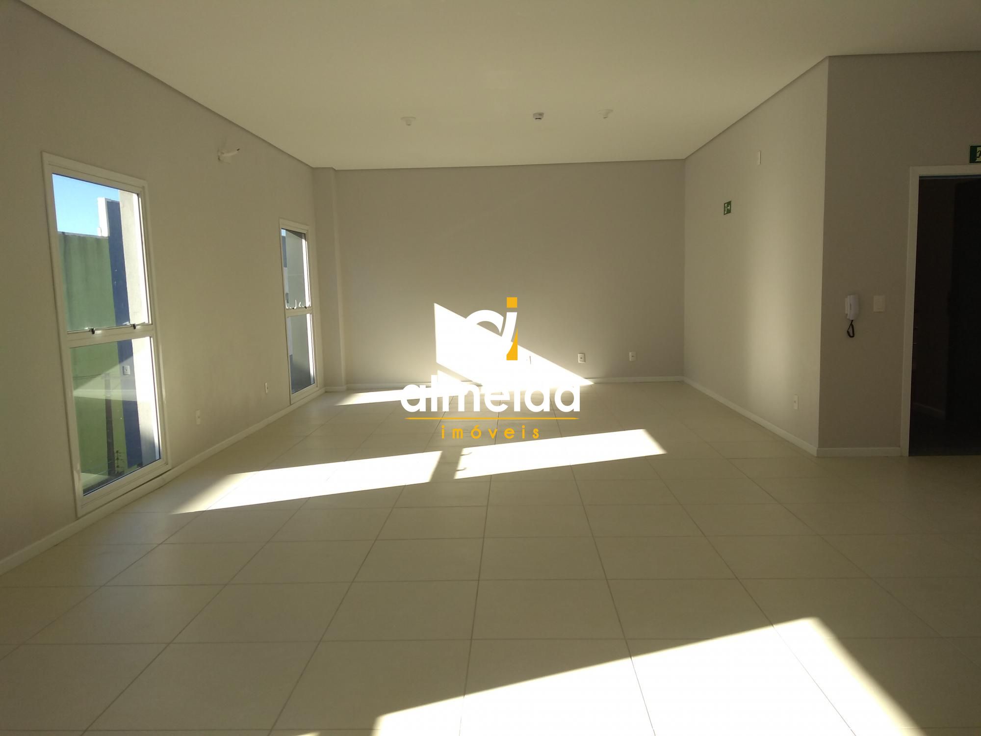 Sala comercial para alugar  no Bonfim - Santa Maria, RS. Imveis