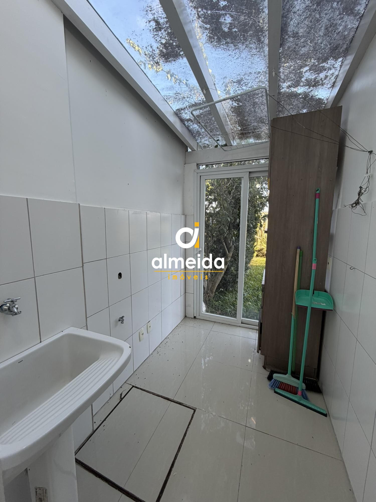 Casa 3 quartos mobiliada em condominio fechado