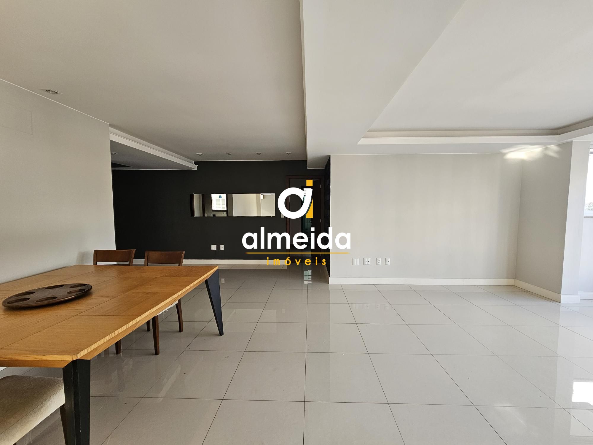 Apartamento 3 dormitorios no centro de santa maria rs.