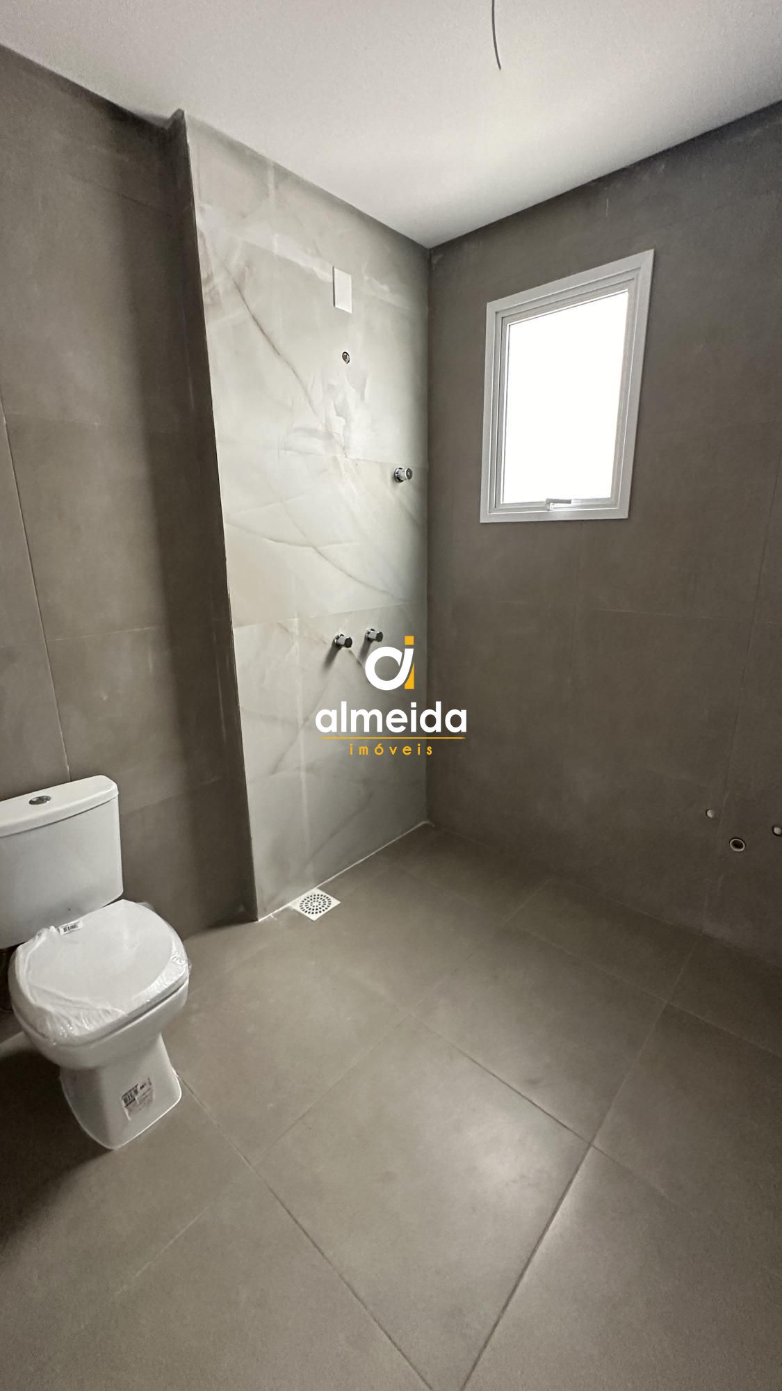 Apartamento à venda com 3 quartos, 121m² - Foto 30