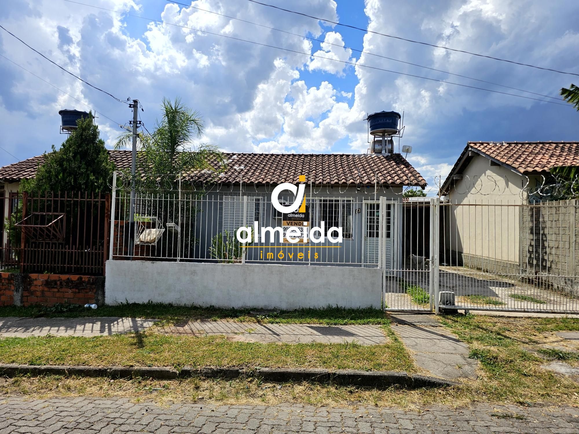 Casa à venda  no Diácono João Luiz Pozzobon - Santa Maria, RS. Imóveis