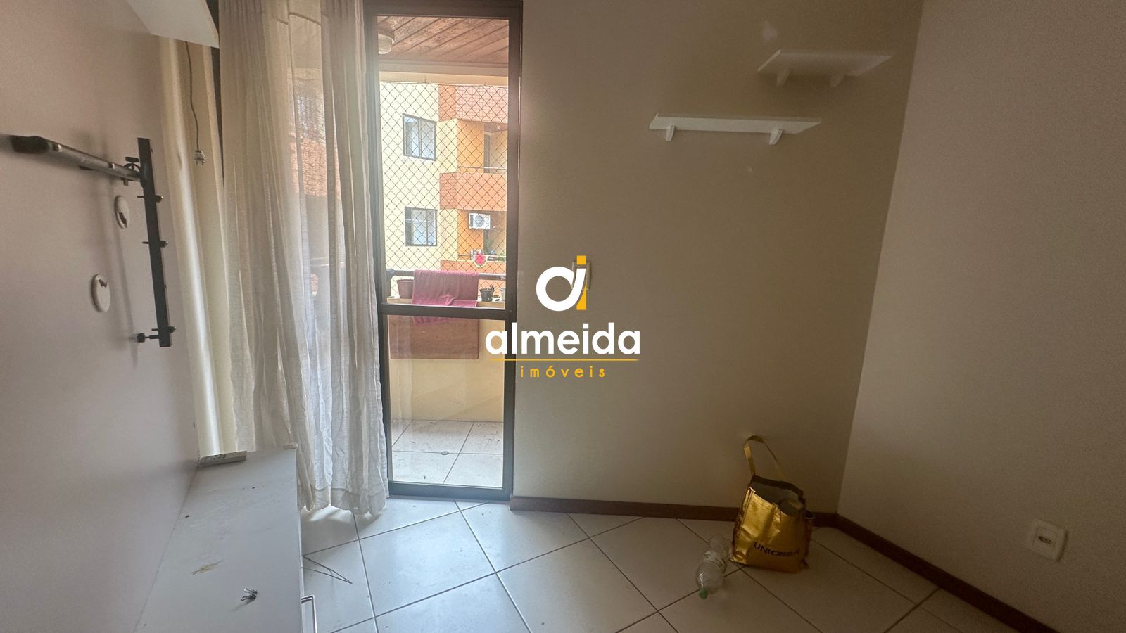 Apartamento à venda com 2 quartos, 55m² - Foto 3