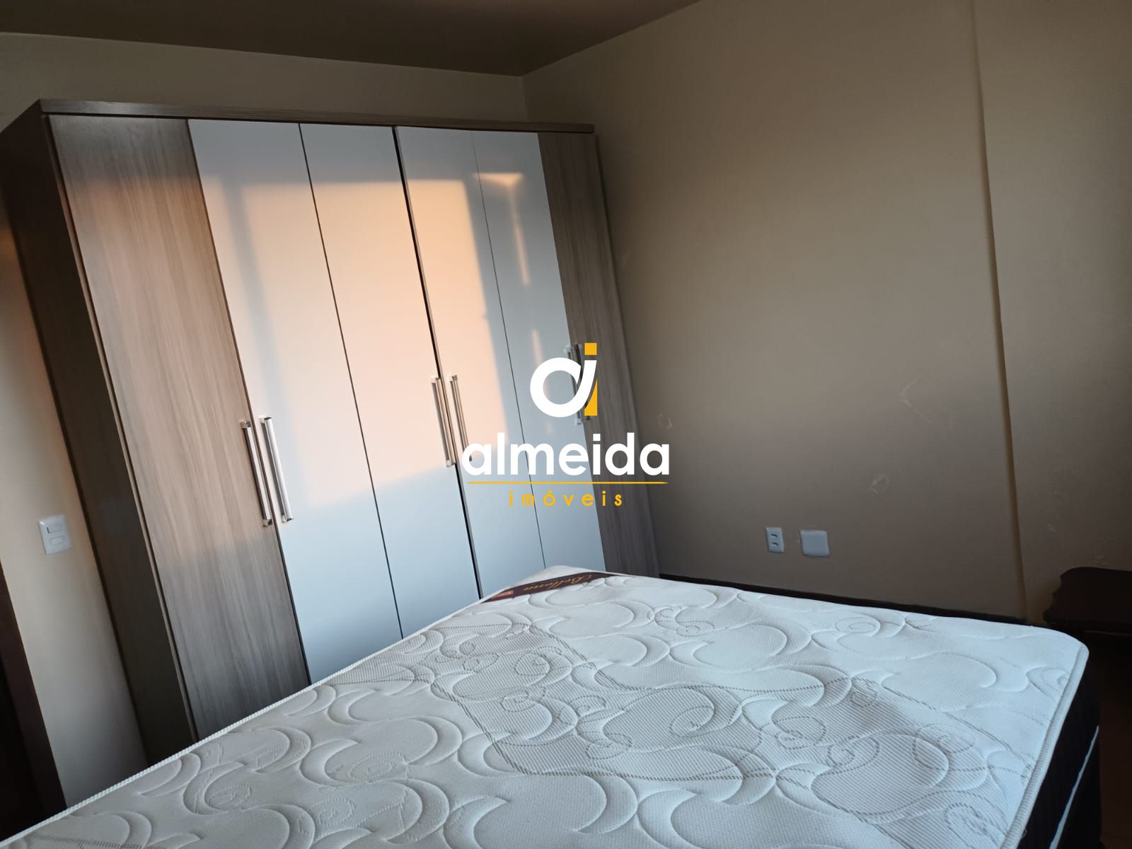 Apartamento 2 dormitórios à venda centro santa maria/rs