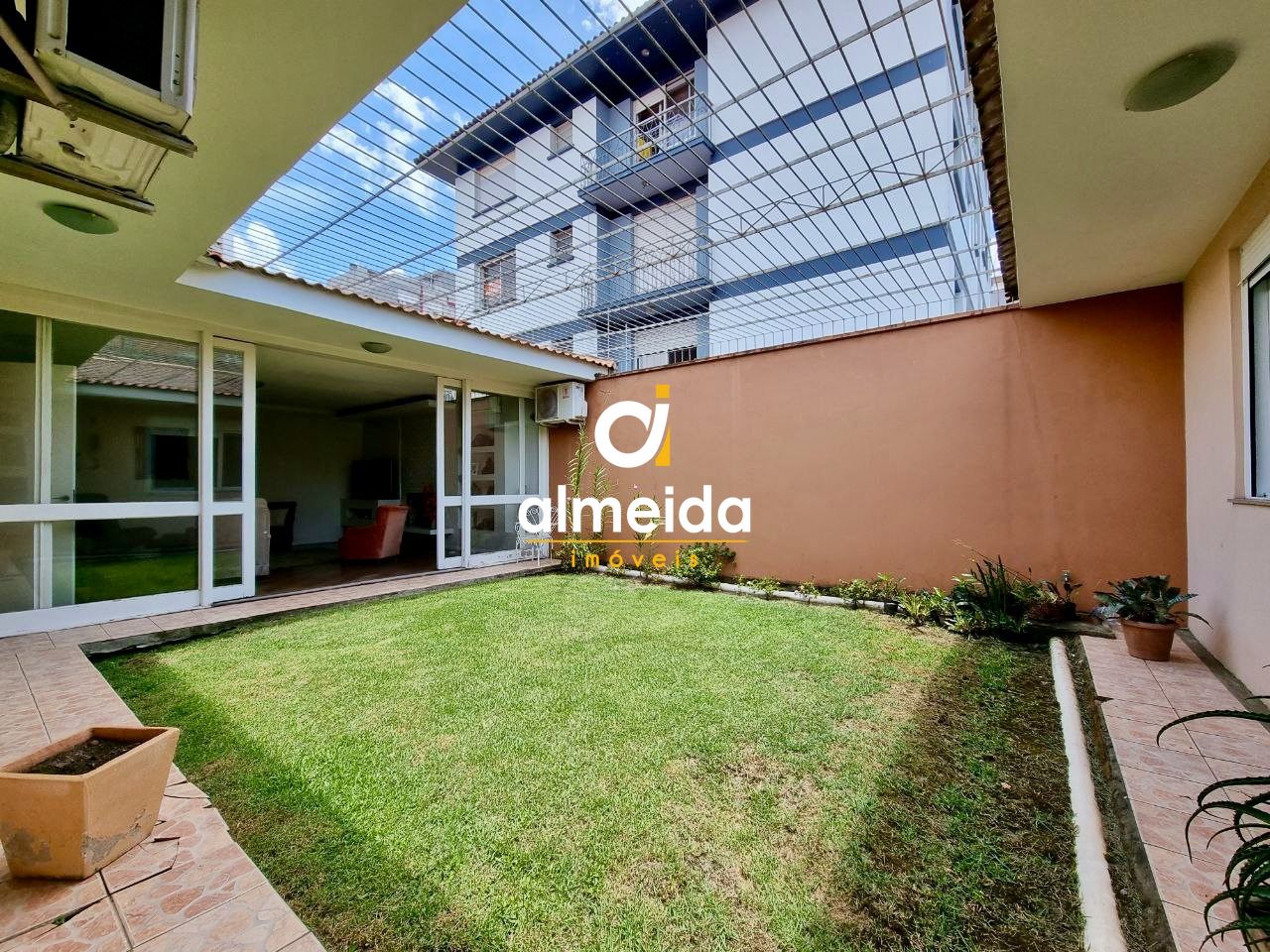 Casa à venda com 4 quartos, 267m² - Foto 15