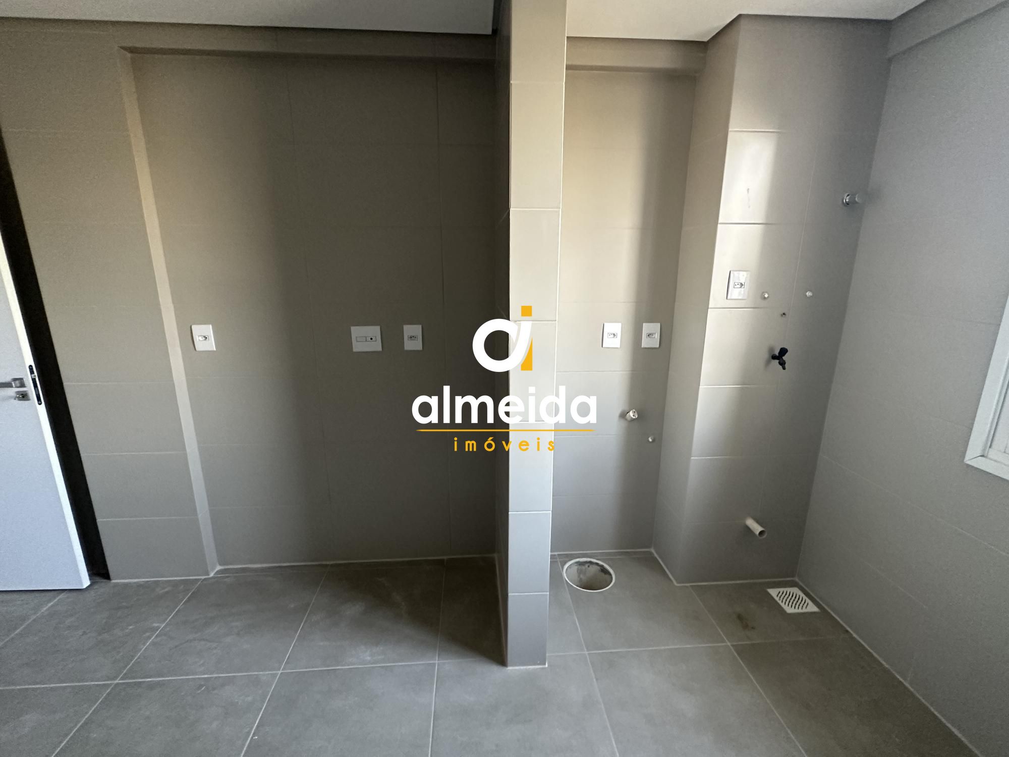 Apartamento à venda com 2 quartos, 81m² - Foto 11