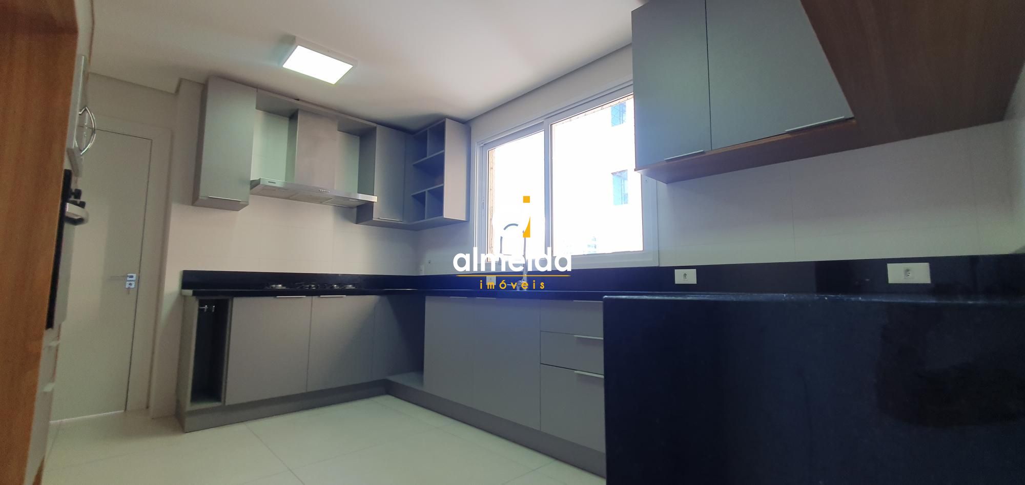 Apartamento à venda e aluguel com 3 quartos, 169m² - Foto 20