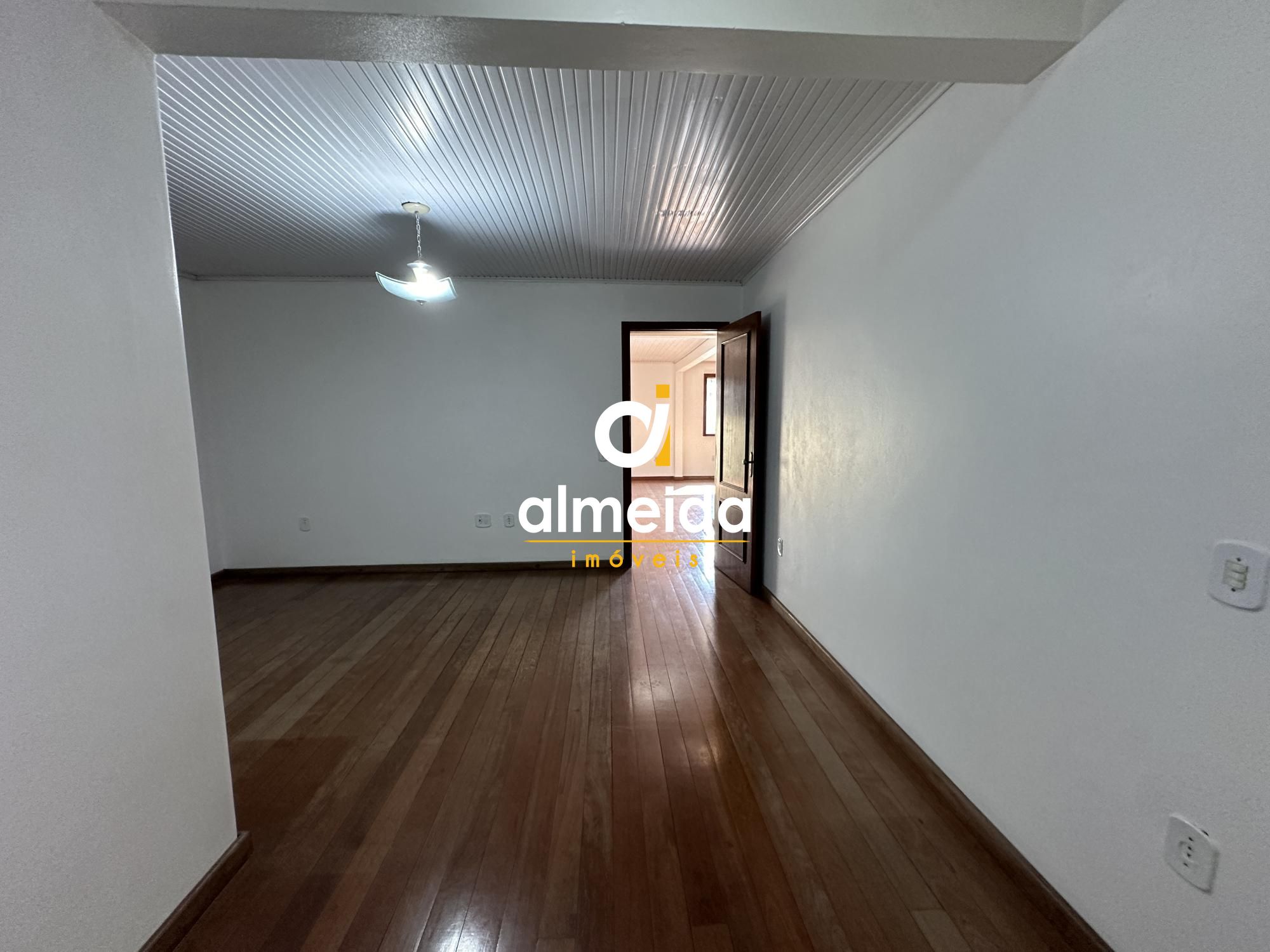 Apartamento para alugar com 3 quartos, 130m² - Foto 13