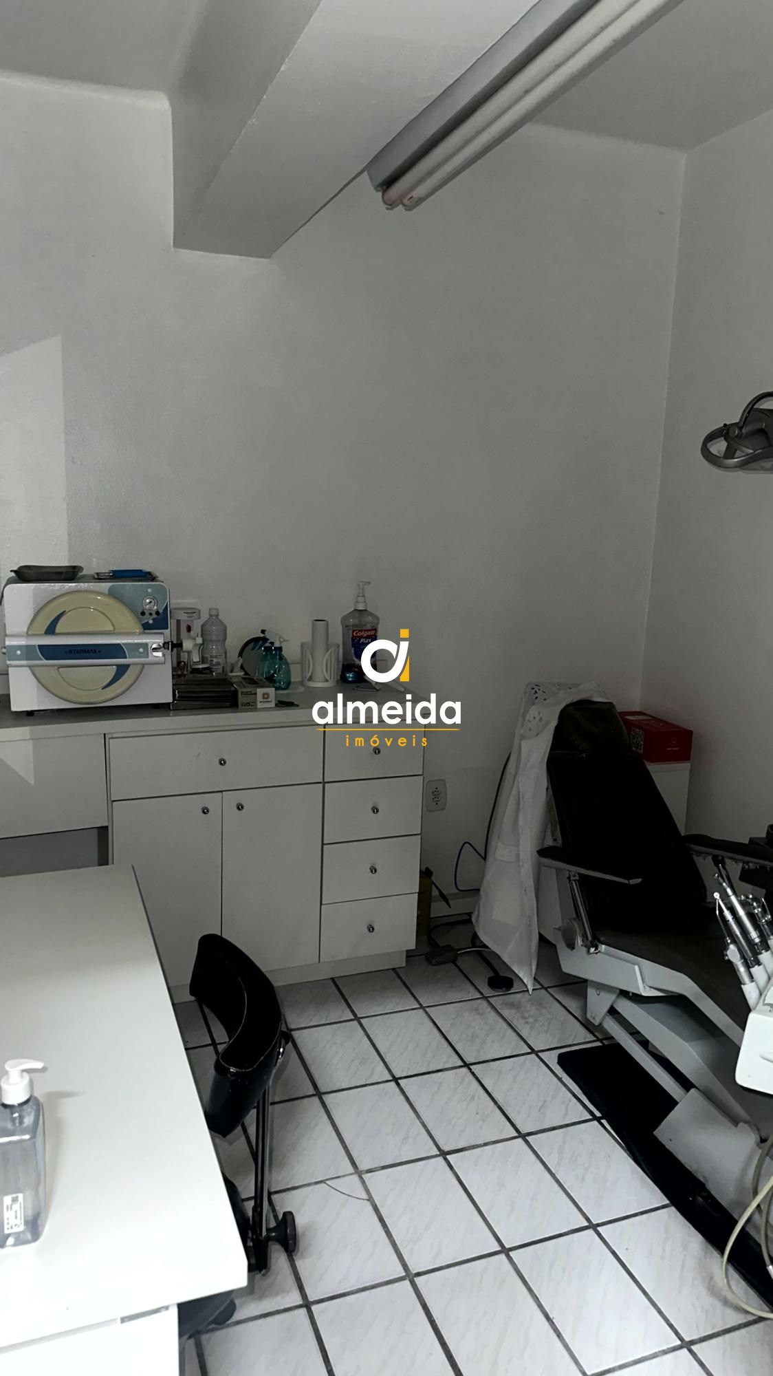 Conjunto Comercial-Sala à venda e aluguel com 5 quartos, 175m² - Foto 23