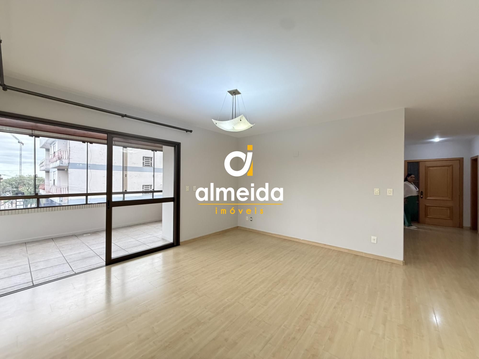 Apartamento 3 dormitorios em santa maria rs