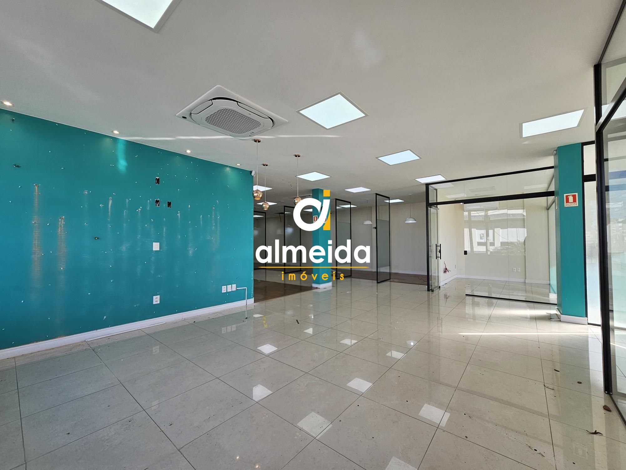 Sala comercial 3 dormitórios para alugar camobi santa maria/