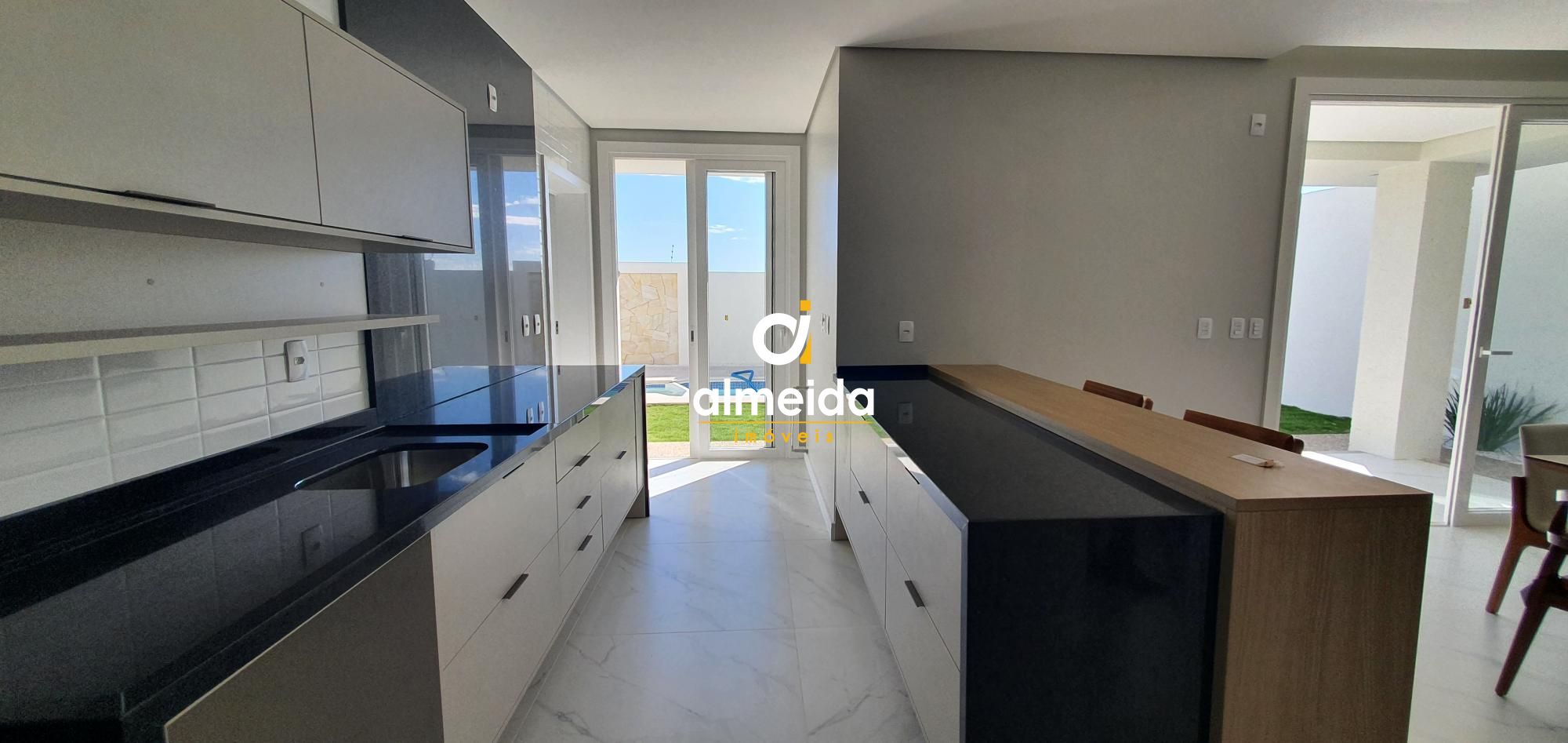 Casa à venda com 3 quartos, 205m² - Foto 13