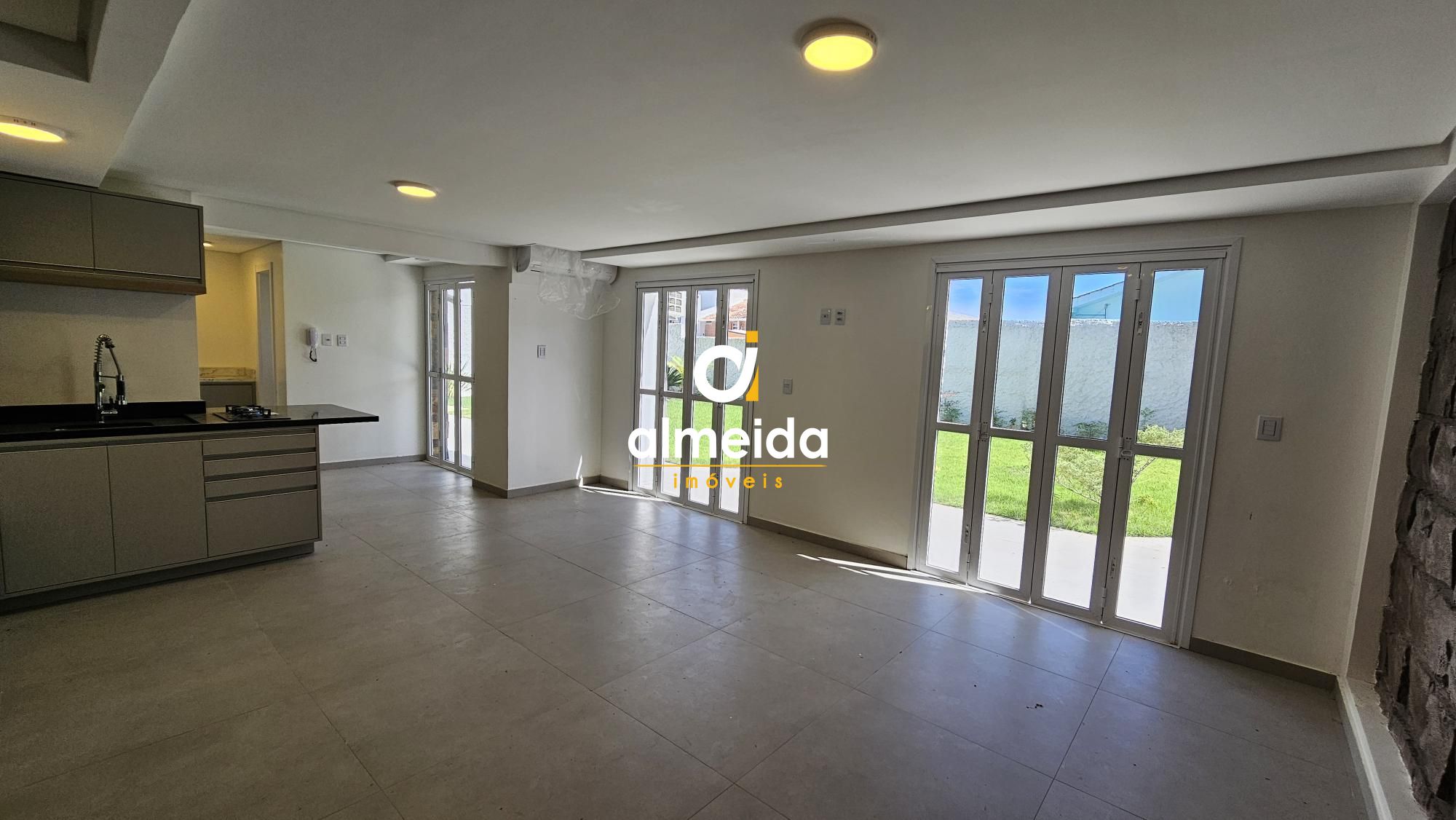 Casa à venda com 3 quartos, 300m² - Foto 47