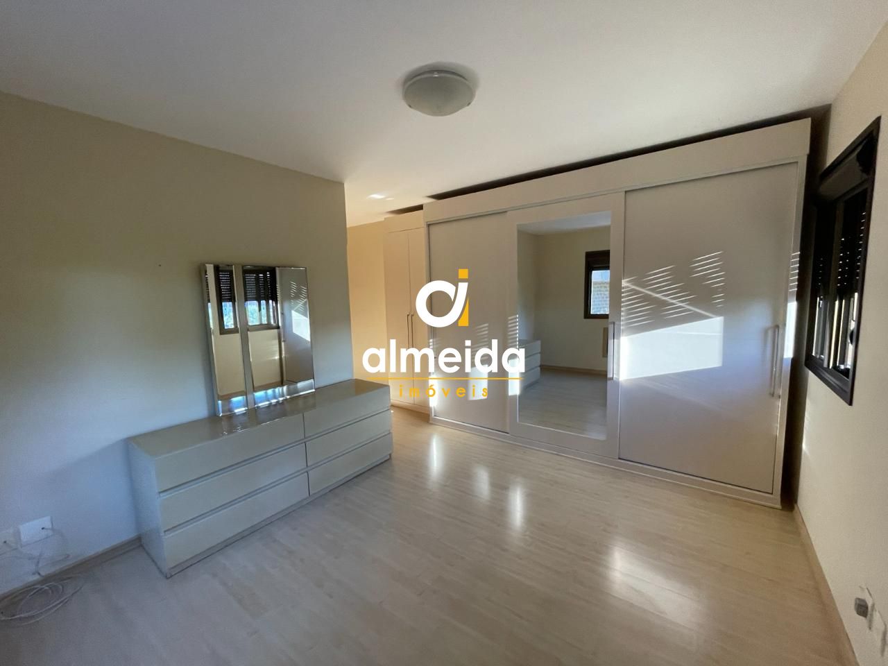 Apartamento à venda com 3 quartos, 209m² - Foto 27