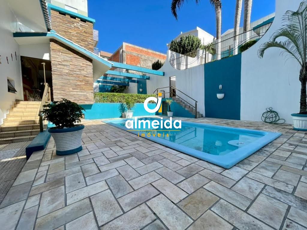 Casa à venda com 6 quartos, 640m² - Foto 13