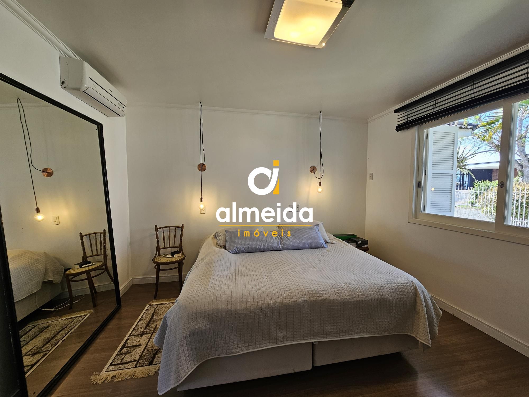 Casa, 4 quartos, 260 m² - Foto 13