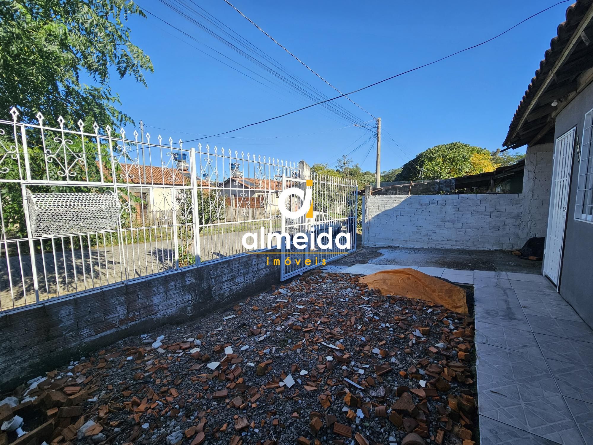 Casa 2 dormitórios à venda diácono joão luiz pozzobon santa 
