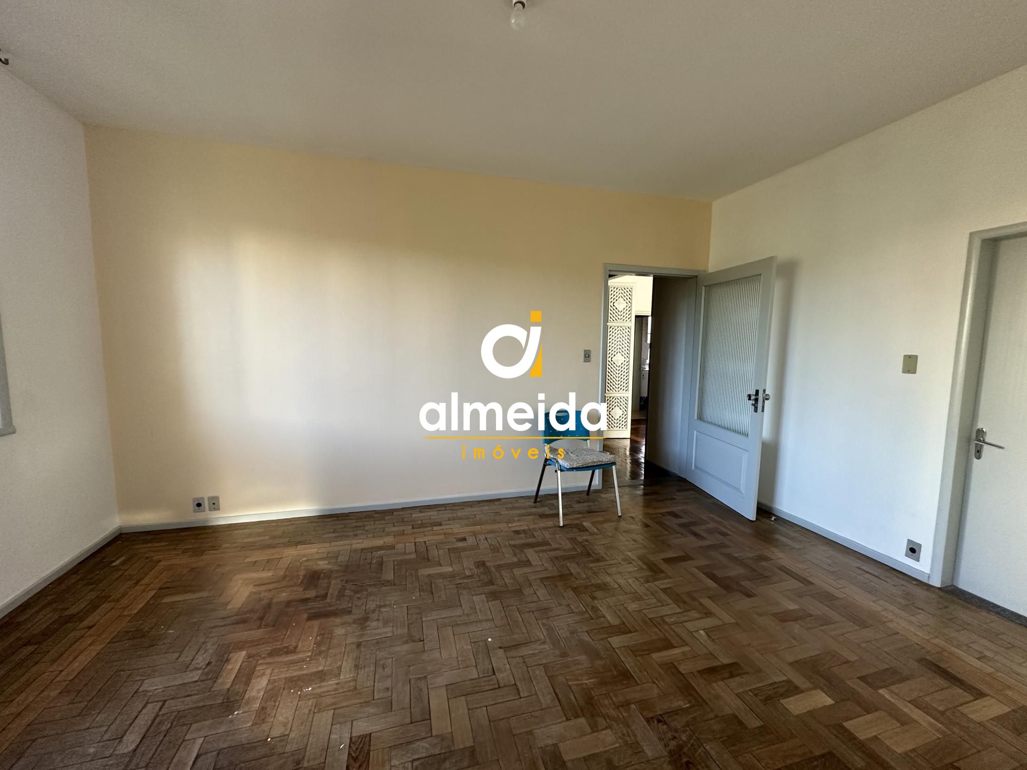 Casa à venda com 6 quartos, 425m² - Foto 13