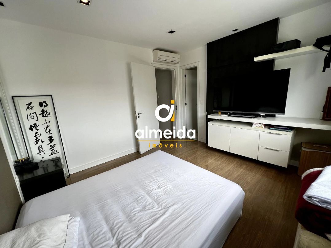 Casa à venda com 4 quartos, 171m² - Foto 11